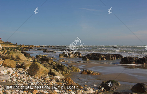 巖石的海岸線