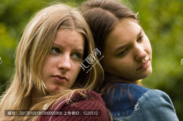 年輕的美女