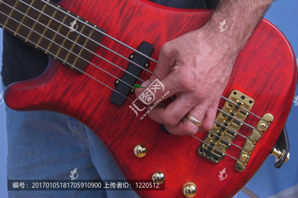 低音吉他演奏