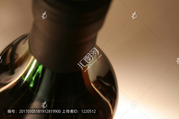 聳人聽聞的酒