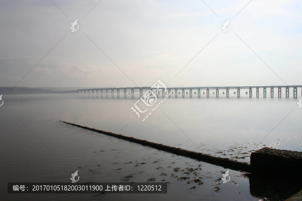 泰河大橋