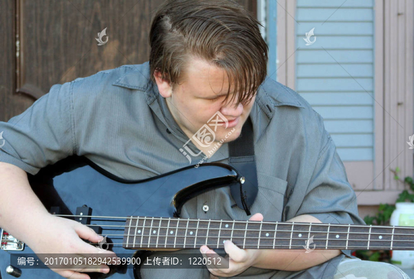 bassist3
