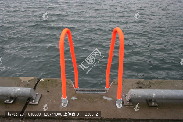 顏色鮮艷的梯子-匯圖網(wǎng) www.fosd68.com 顏色鮮艷的梯子