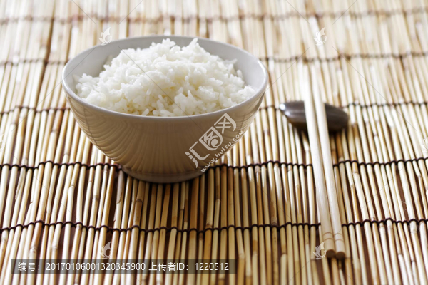 碗里的飯