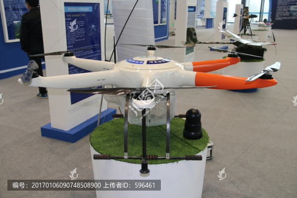 無人機