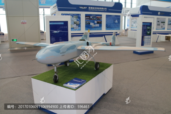 無人機