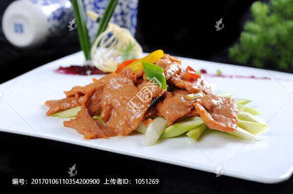 醬爆天鵝肉