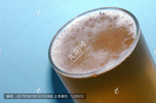 啤酒
