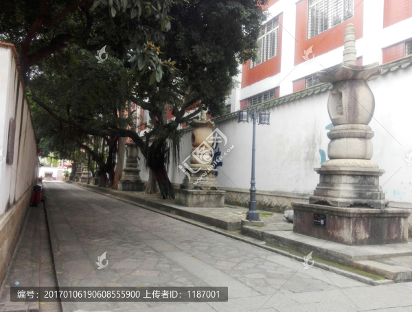 石子路