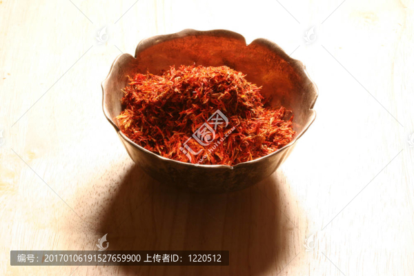 堆藏紅花