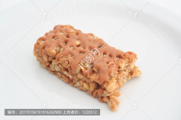 半吃零食吧