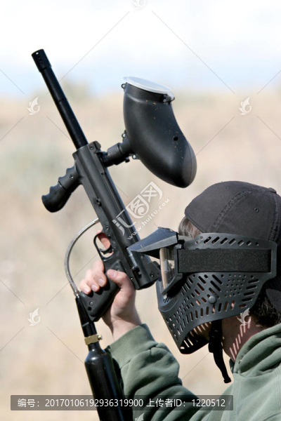 彩彈射擊運(yùn)動員
