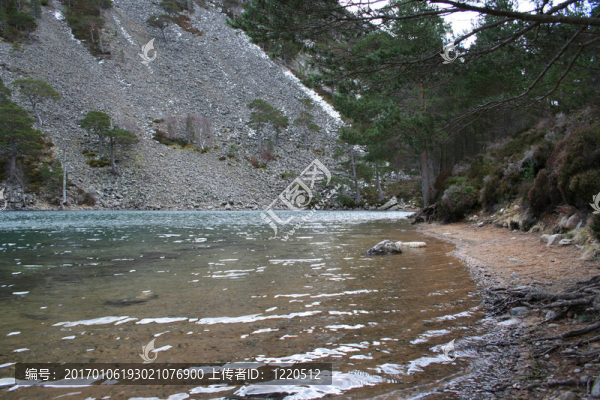 Lochan,Uaine-匯圖網(wǎng) www.fosd68.com Lochan,Uaine