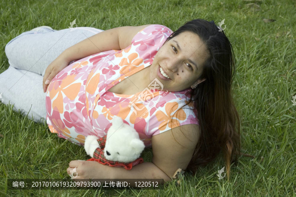 年輕的女人