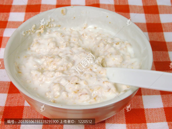 燕麥片酸奶