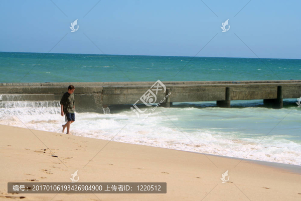 海灘散步