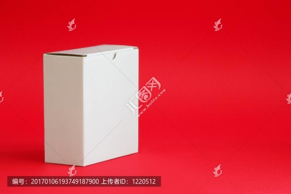 白色的紙板箱