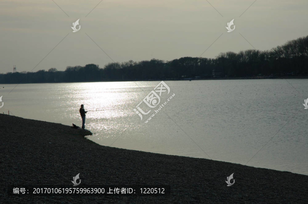 釣魚在日落