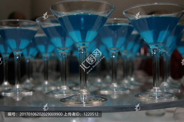 藍(lán)色馬丁尼