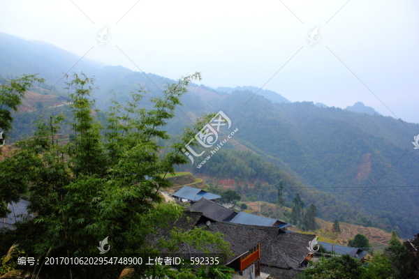 山村