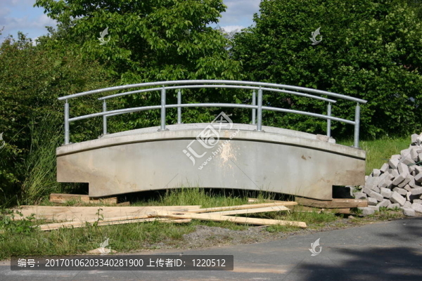 橋是