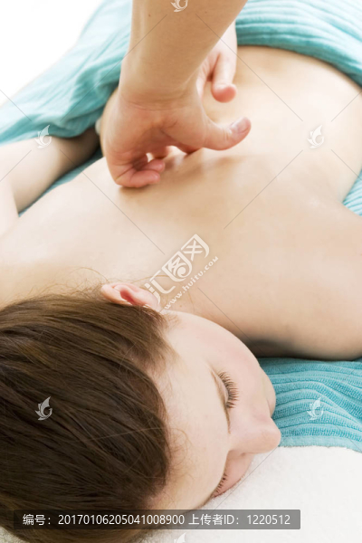 捏背室