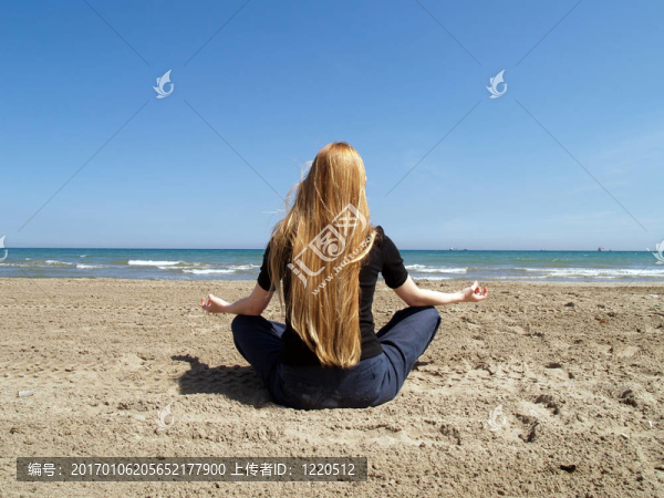 海灘瑜伽