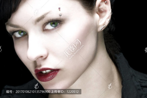 美麗堅強的女人