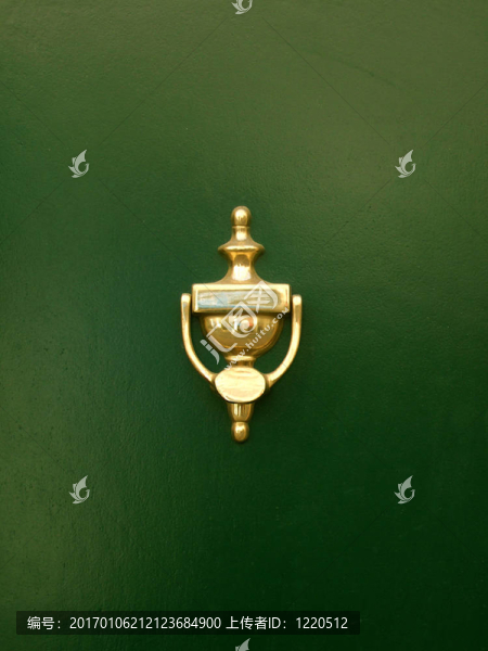 金色的門環(huán)