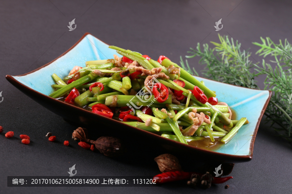 臘肉熏干芹菜