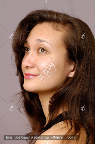 浪漫的女孩的臉
