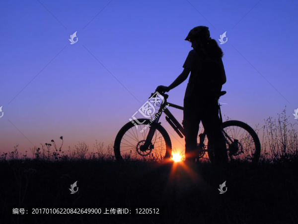 騎腳踏車兜風(fēng)