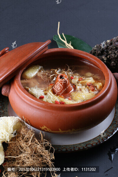 三七根汽鍋雞-匯圖網(wǎng) www.fosd68.com 三七根汽鍋雞