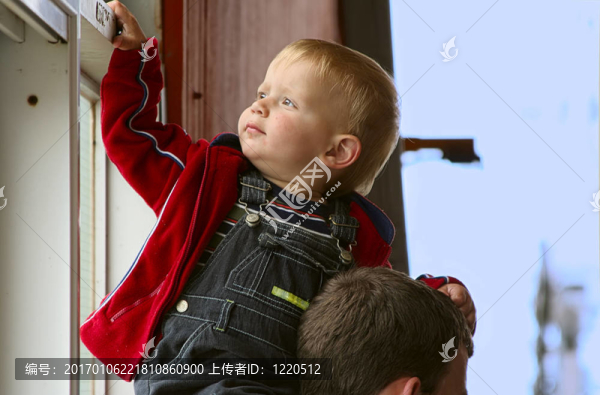 兩歲男孩