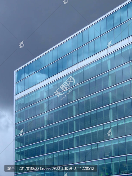 淡藍(lán)色的建筑
