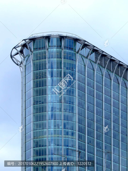 角落的玻璃建筑-匯圖網(wǎng) www.fosd68.com 角落的玻璃建筑