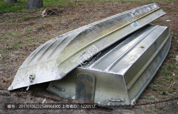 被遺棄的槳船3