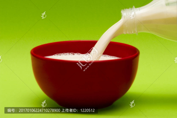 一杯牛奶