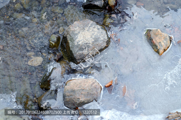 冰與水的質(zhì)地