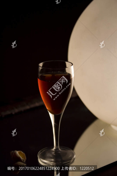 小白酒類(lèi)玻璃