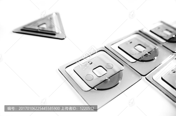 摘要