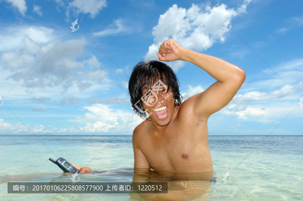 淹沒的手機(jī)