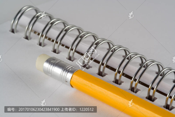 記事本和鉛筆