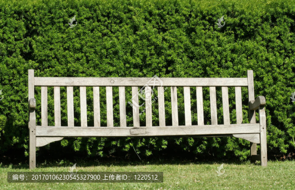 公園的長椅上