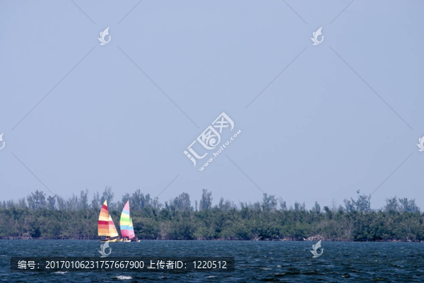 帆船的顏色-匯圖網(wǎng) www.fosd68.com 帆船的顏色