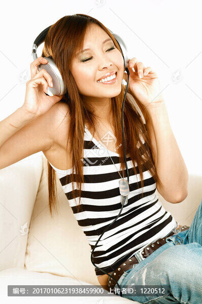 聽(tīng)音樂(lè)-匯圖網(wǎng) www.fosd68.com 聽(tīng)音樂(lè)