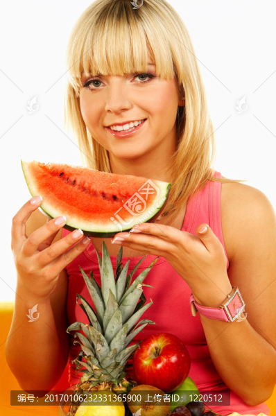 水果快樂的女人