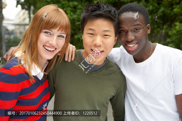 3文化融合在一起，