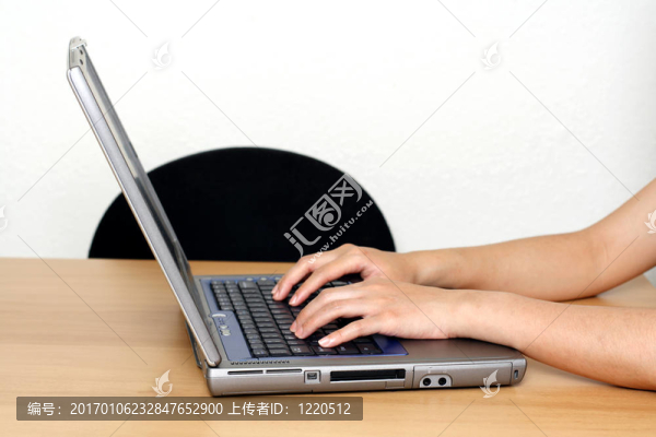 女商人-匯圖網(wǎng) www.fosd68.com 女商人