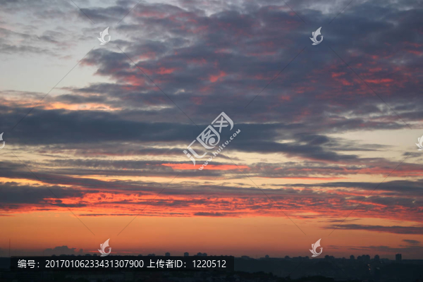 燃燒的天空